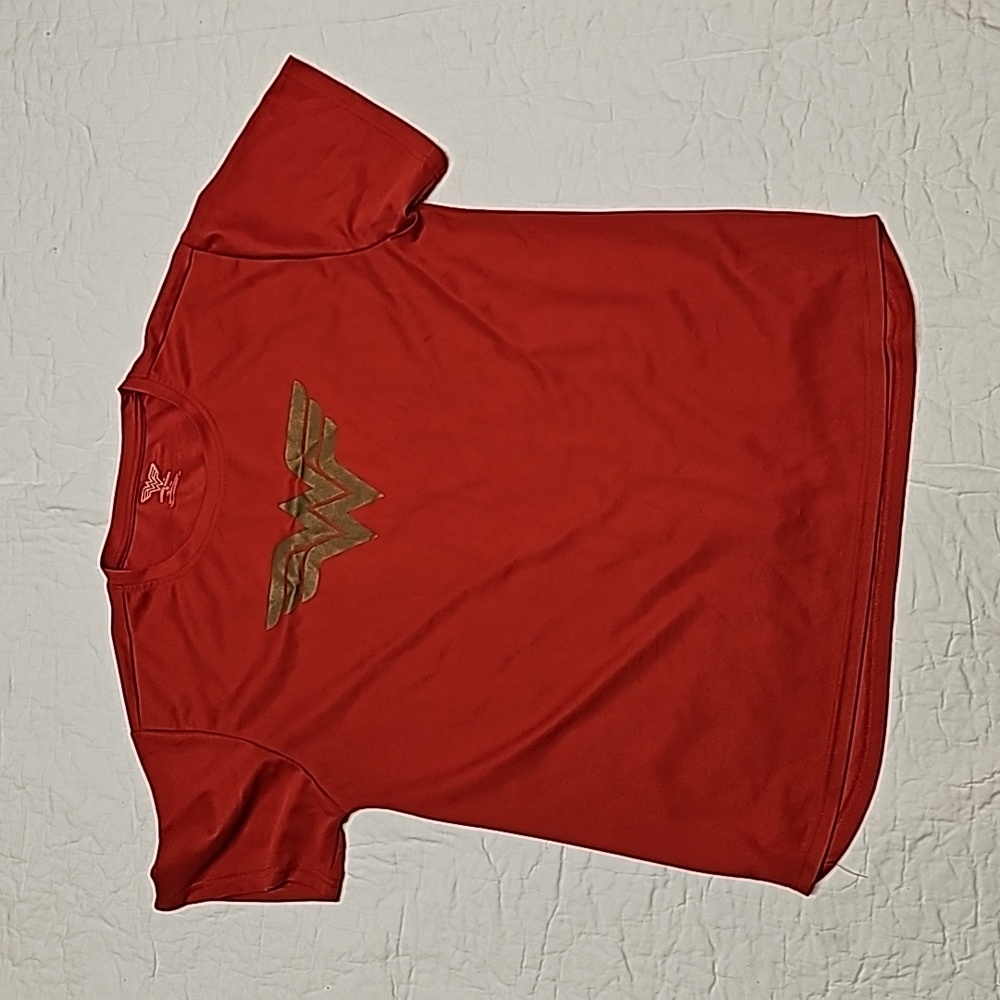 Wonder Women Shirt Size XL